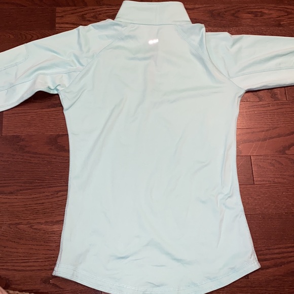 NWT exercise top - Picture 6 of 8